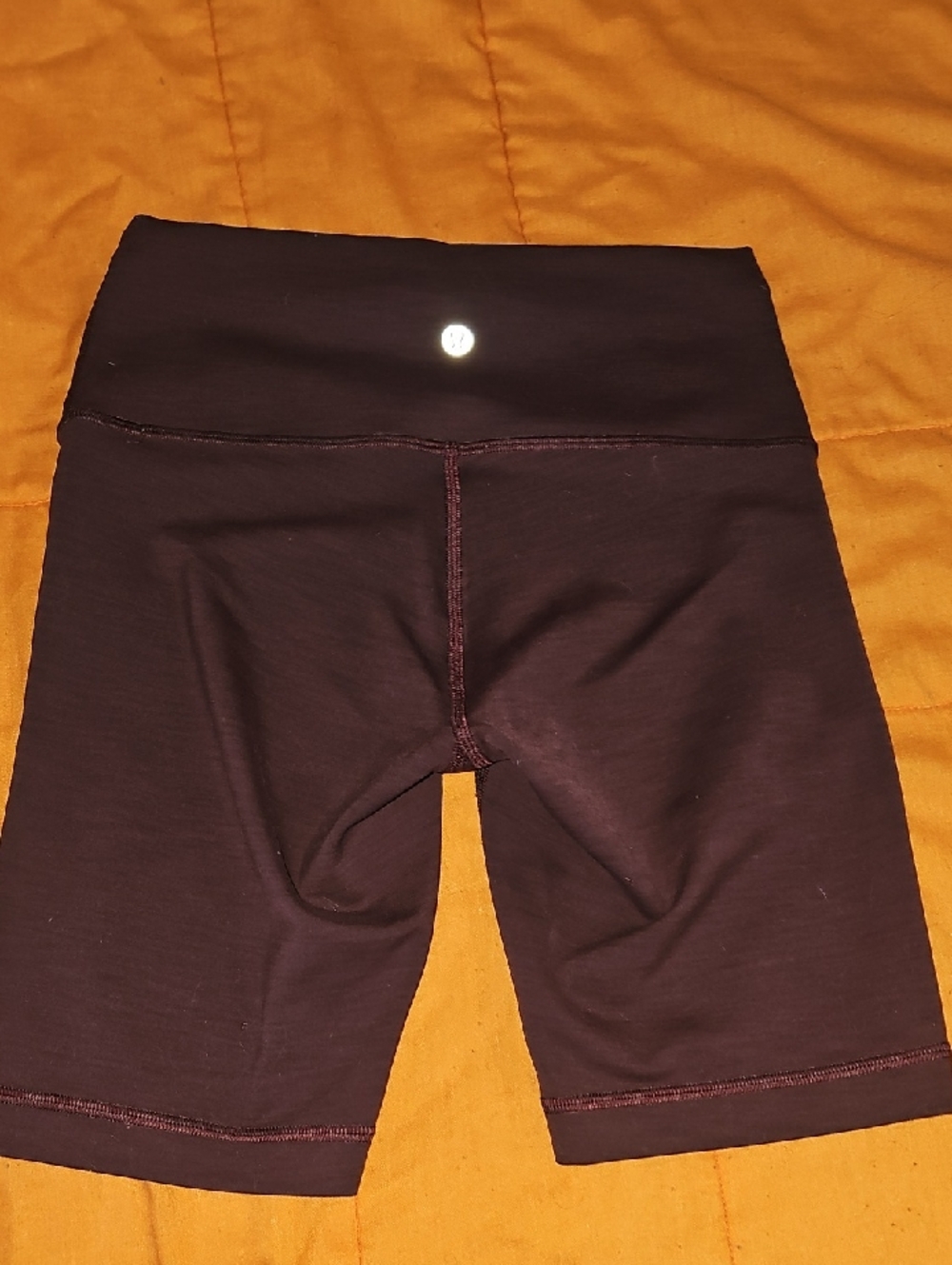 Lululemon Wunder Train Shorts!  Sz 6 Dark Burgundy Color!! Great Condition 8"